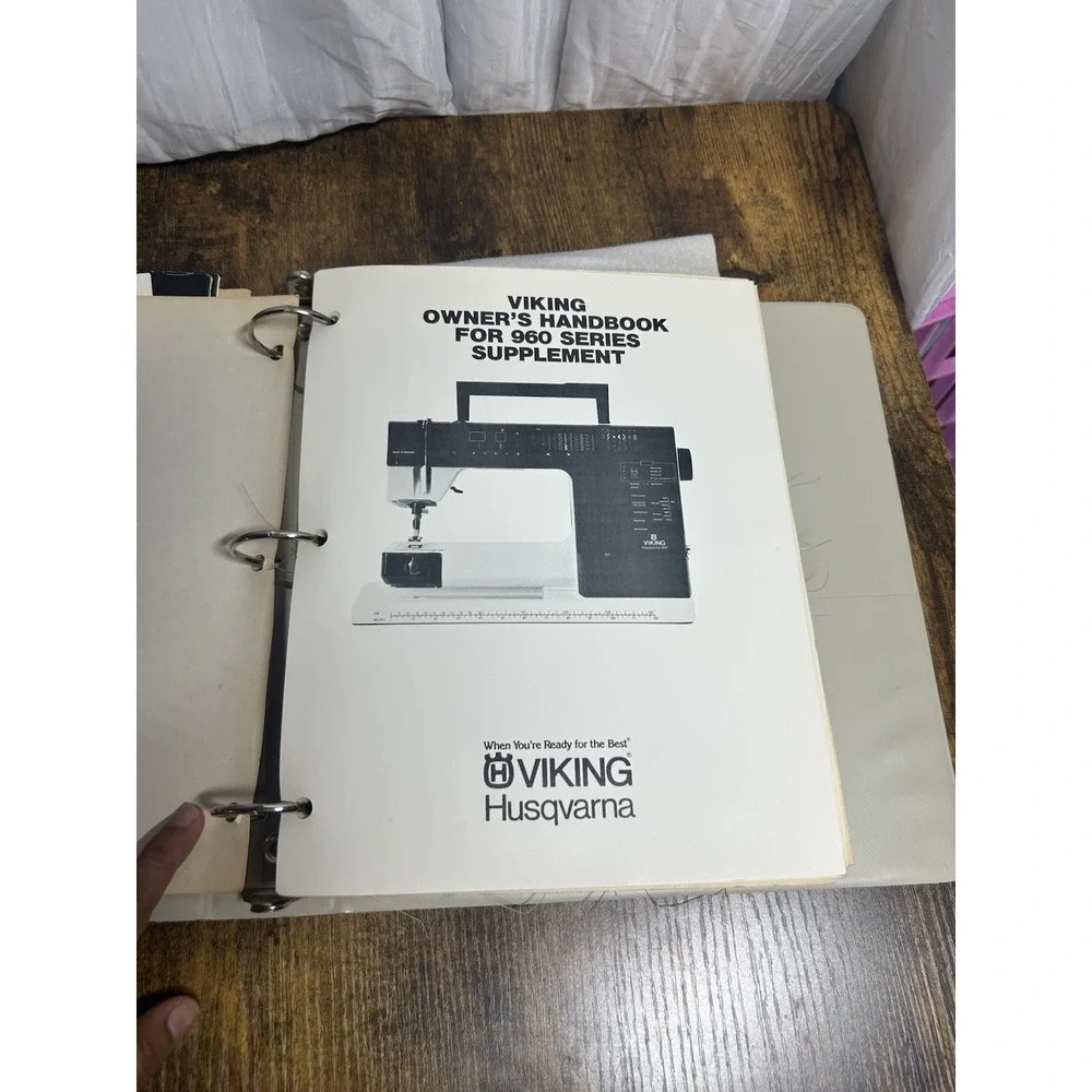 Viking Husqvarna Owners Handbook / 900 Series Binder Vintage 1982 80s